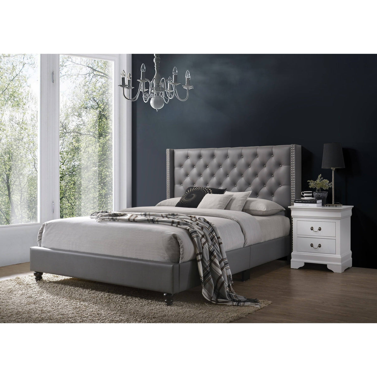 Tan King Bed S561865