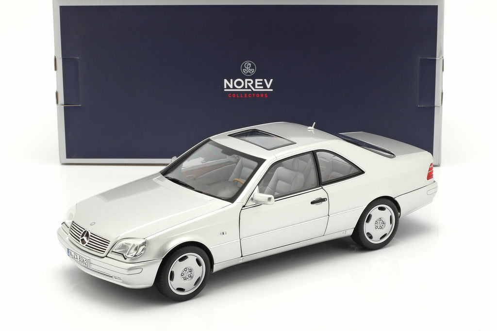 Metallic Silver 1/18 Diecast Model Car R3929