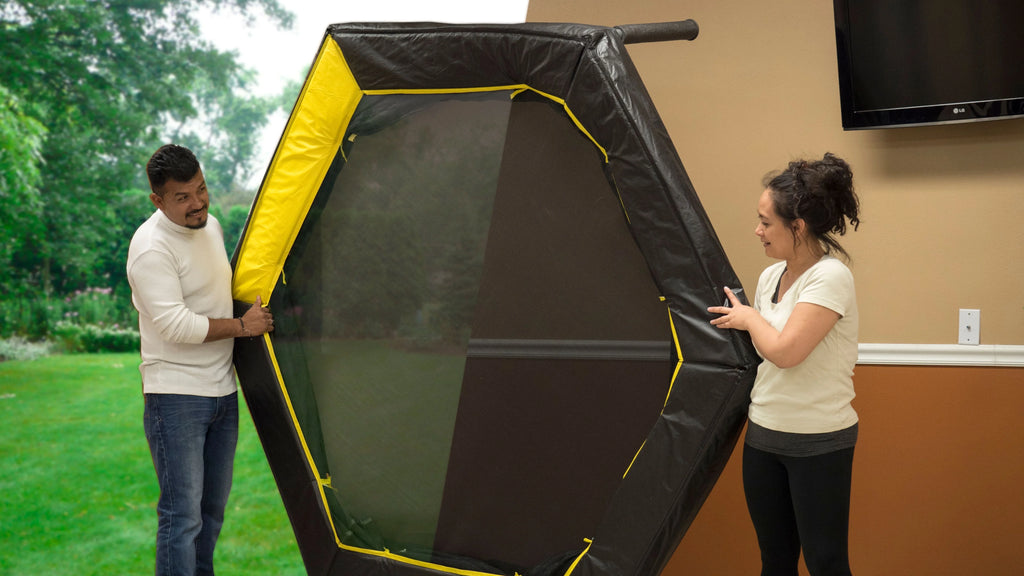 7.5-Foot Trampoline with Enclosure J2591