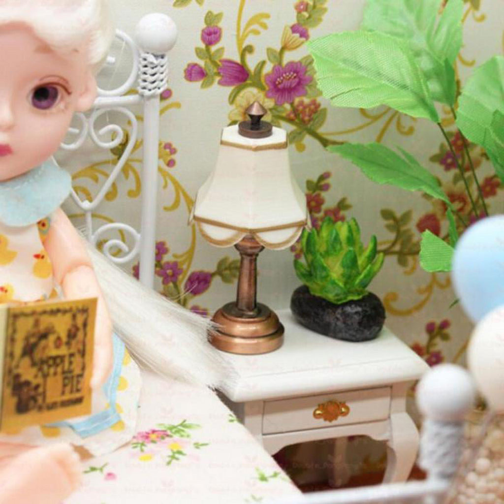 Vintage Metal Dollhouse Desk Lamp V992