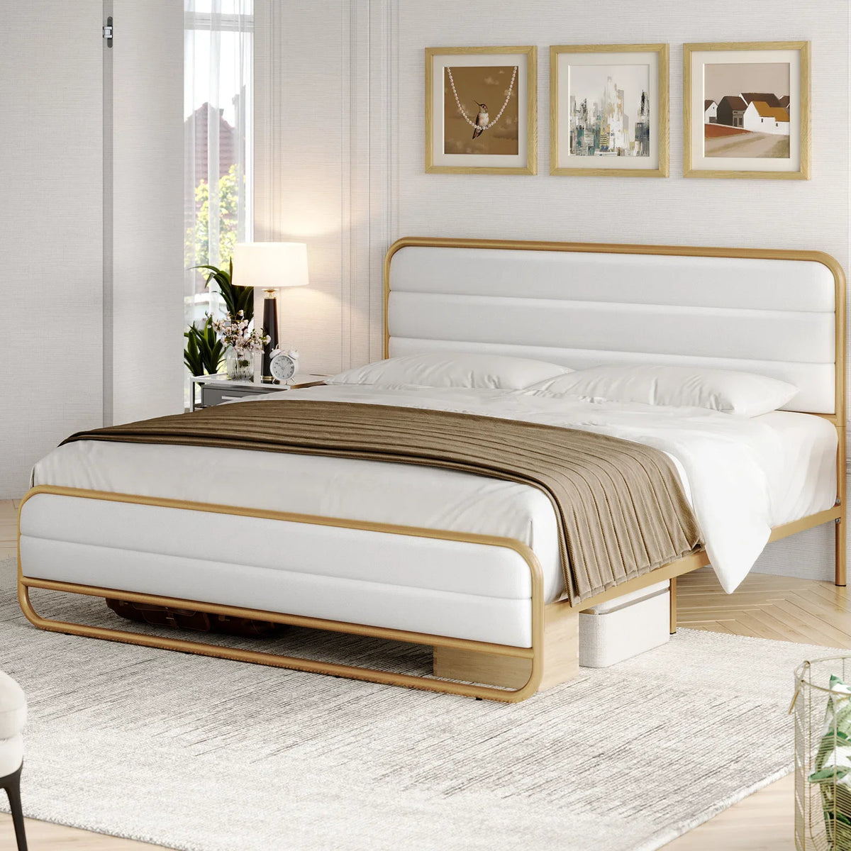 Full PU Leather Upholstered Platform Bed Frame M820615