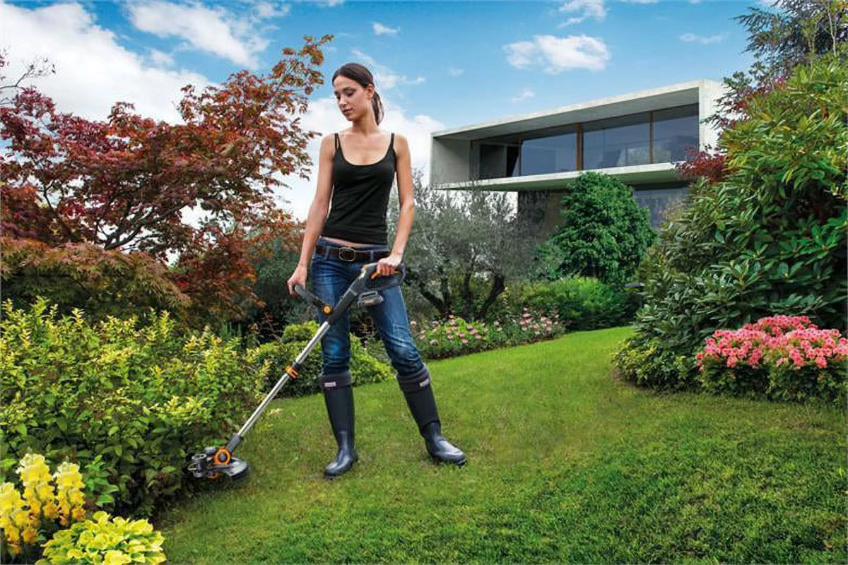 20V Cordless String Trimmer E745138