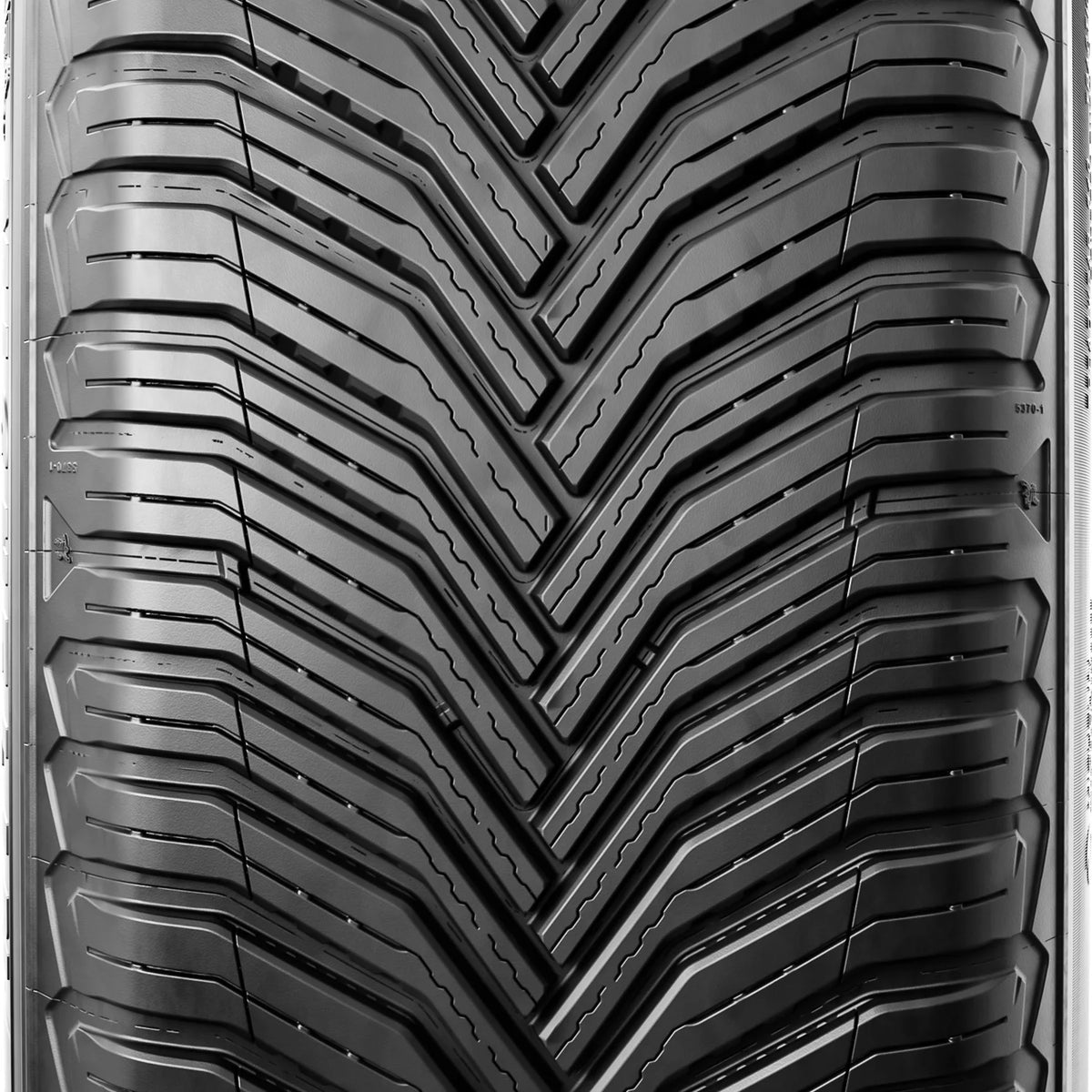 All-Season 245/50R20 102V Tire K177595