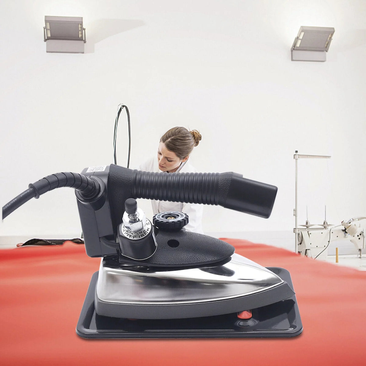 1000W Gravity Electric Steam Iron 3L Tank F370