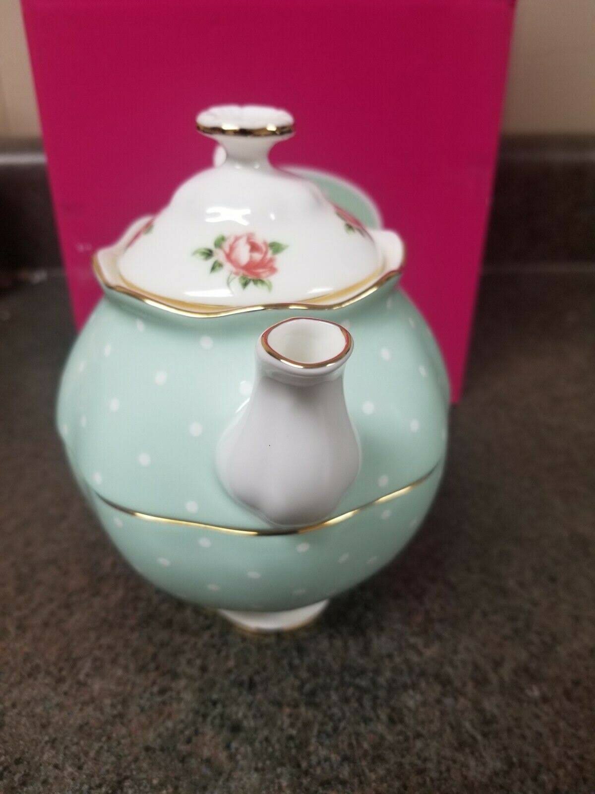Tea for One D173686