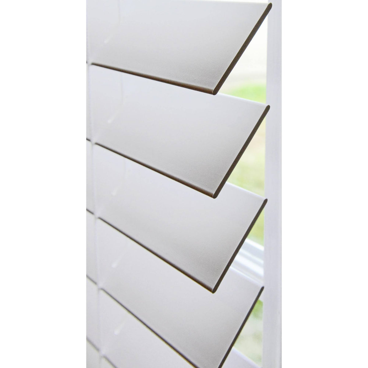 White 68.5 W x 60 H Faux Wood Blinds Q98621